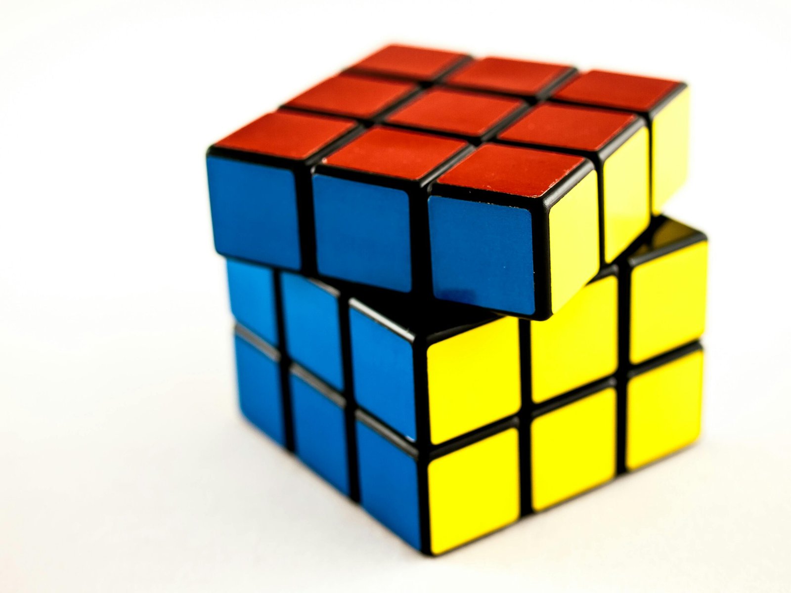 How to Solve a 4×4 Rubik’s Cube: Simple Step-by-Step Guide